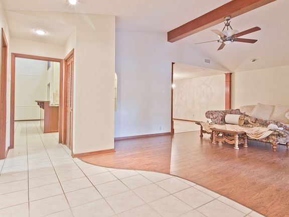 5th image of 239 Salvador Sq