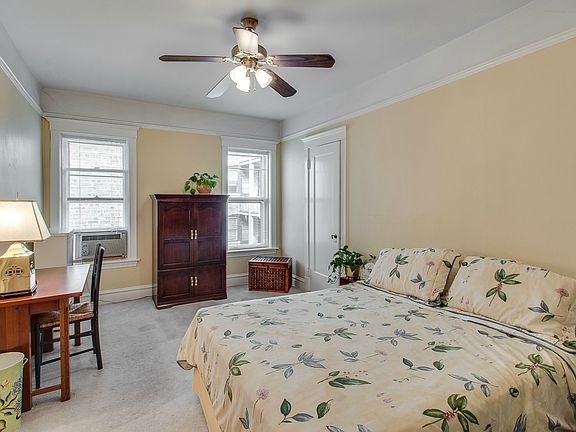 5th image of 935 Judson Ave #1