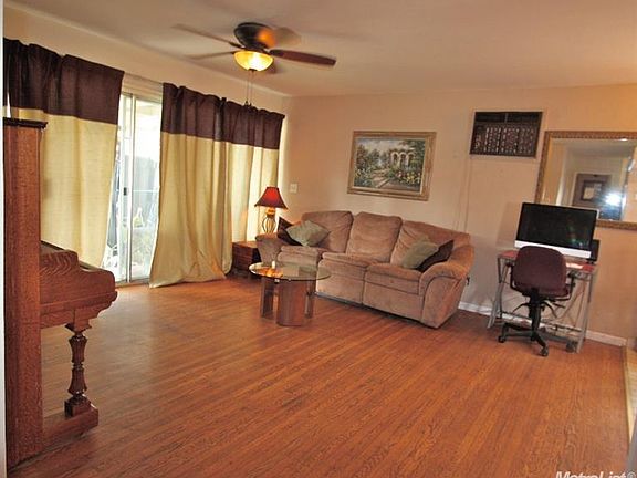 4th image of 531 Calaveras St