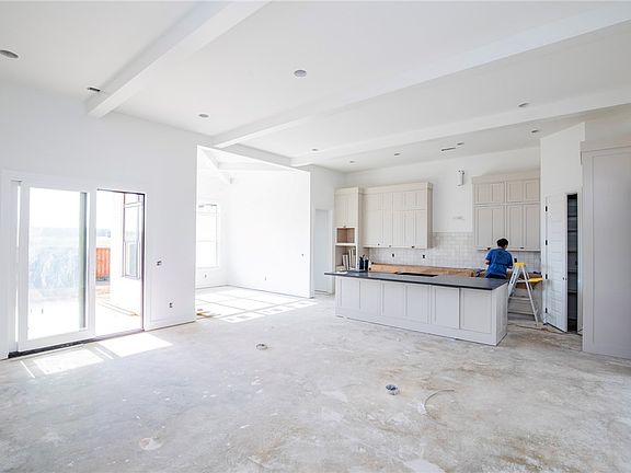 5th image of 6605 First Light St