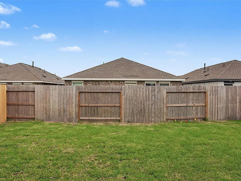 16819 Spotted Oak Dr — Photo 10