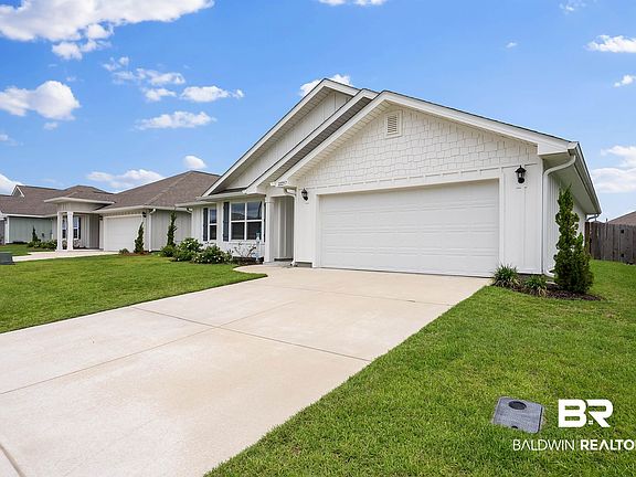 3rd image of 22257 Seabrooke Ave