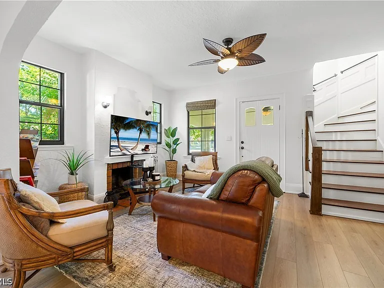 2408 Euclid Ave — Photo 4
