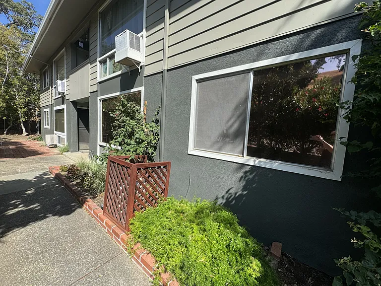 1080 Los Gamos Rd #A — Photo 3