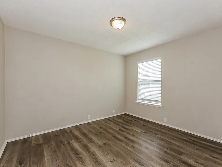 6730 Meadowcrest Dr — Photo 12