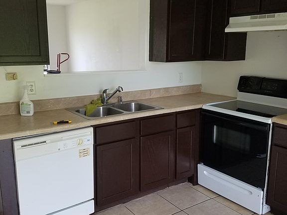 4th image of 12028 Tift Cir