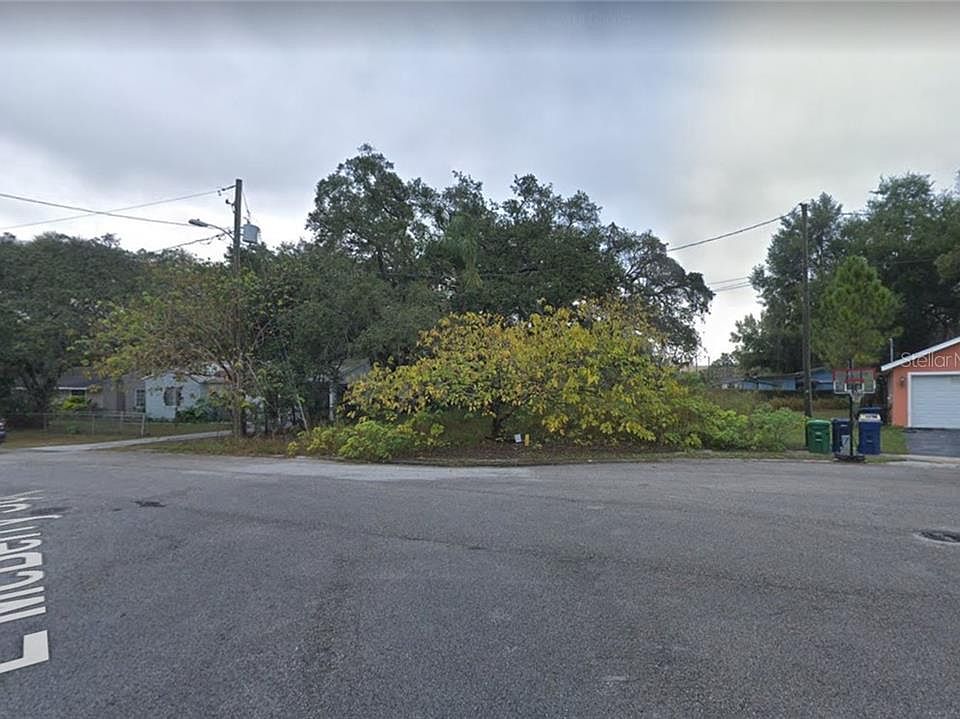 1st image of 1912 E McBerry St