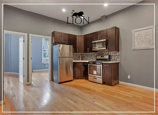 Rented by The Lion Real Estate | media 15