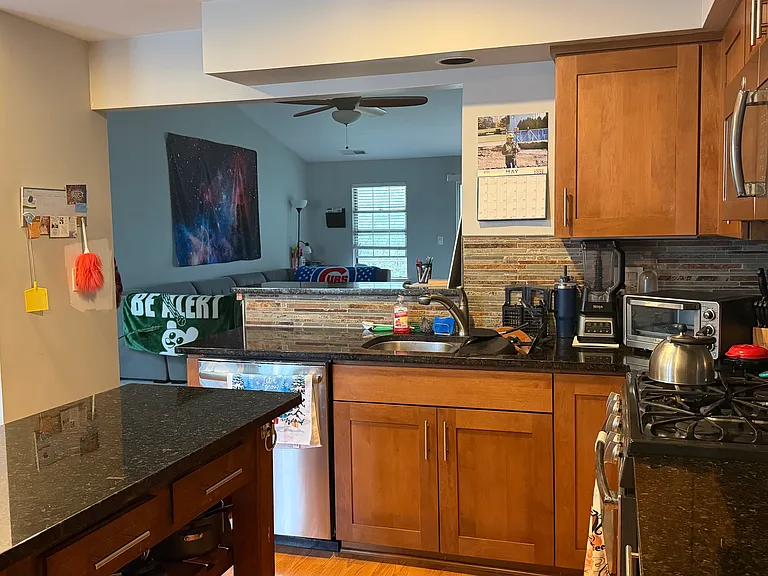 11 Hoover Ct #B — Photo 10