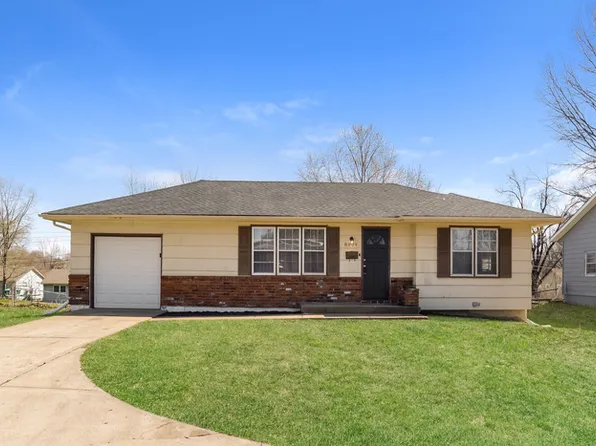 8809 Blue Ridge Blvd, Kansas City, MO 64138