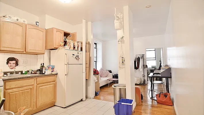 Rented by Park Property Advisors | media 14