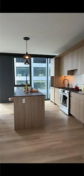 351 N May St #414 — Photo 13