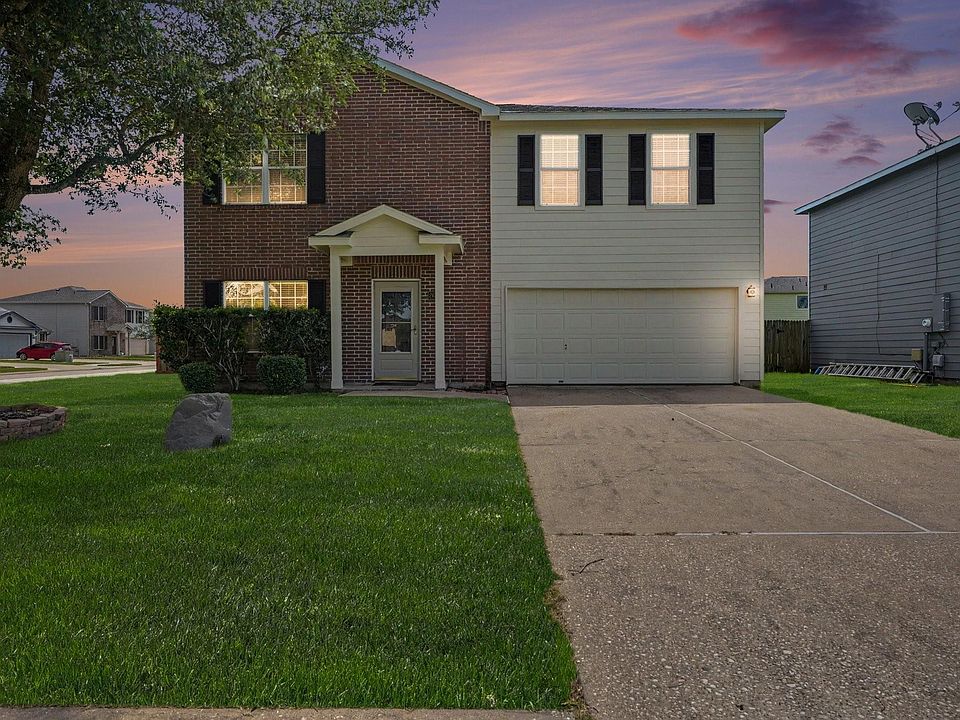1st image of 2622 Tarpon Dr
