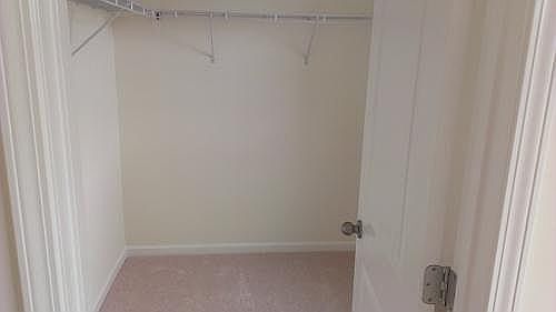 5th image of 1022 Skyler Ln