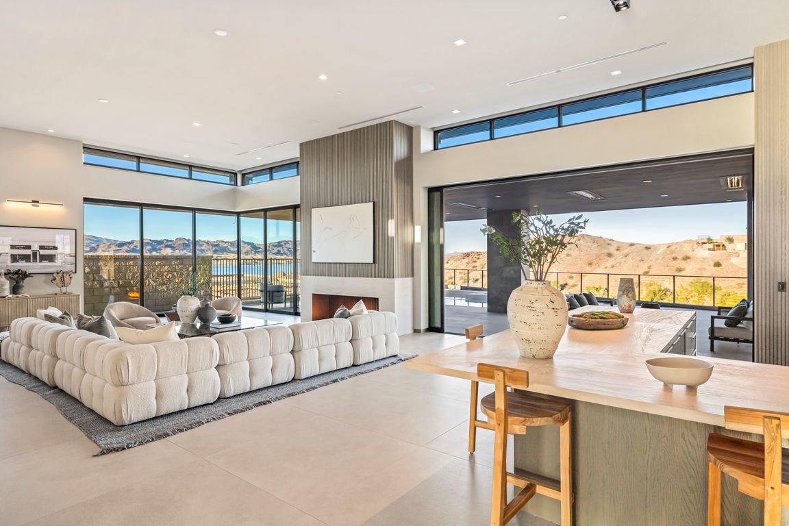 next background image