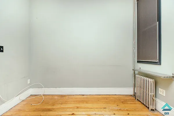 Rented by EXR | media 83