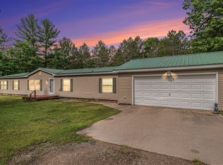 10625 Upper Mograin Rd, Cheboygan, MI 49721