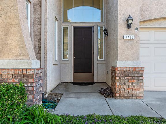 2nd image of 1708 Seven Falls Dr