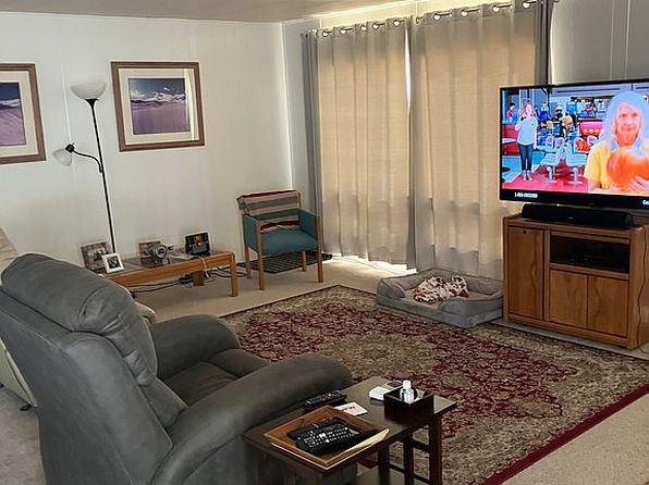 1010 Palm Canyon Dr APT 111