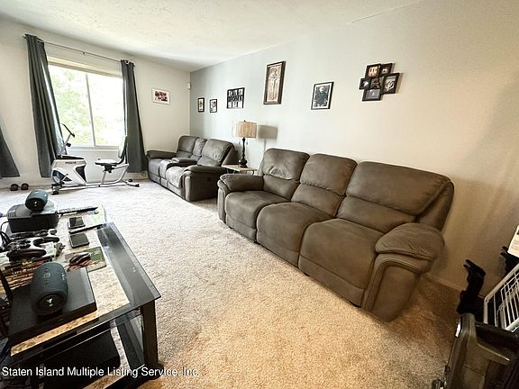 3rd image of 189 Aspen Knolls Way
