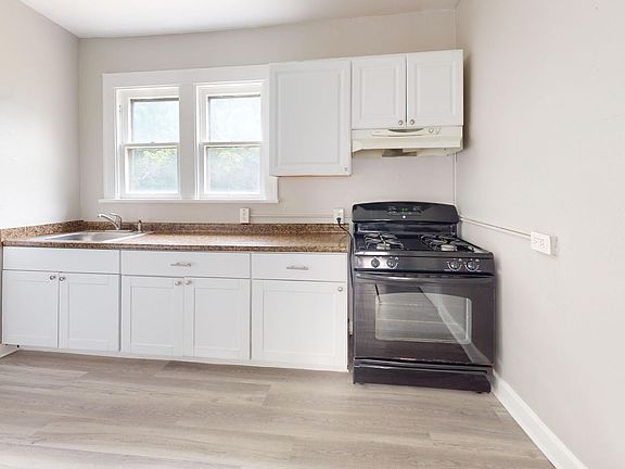 5th image of 703 Excelsior Ave #1