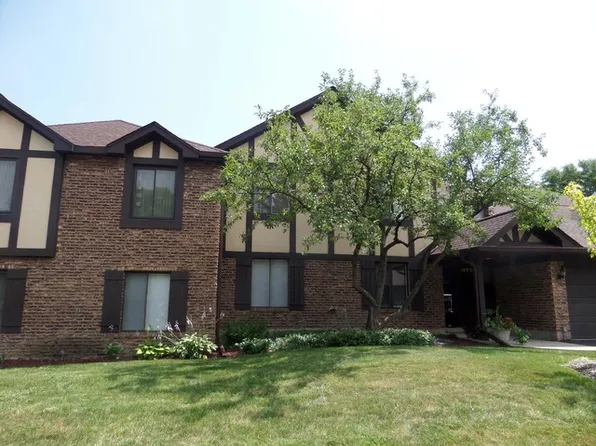 1495 Johnstown Ln APT A, Wheaton, IL 60189