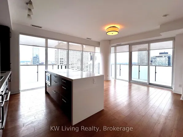 1080 Bay St, Toronto, ON
