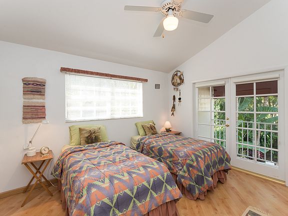 3rd image of 2516 San Domingo St