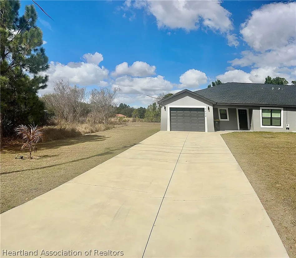 3 bed, 2.0 bath, 1344 sqft, $1,775 — Photo 1