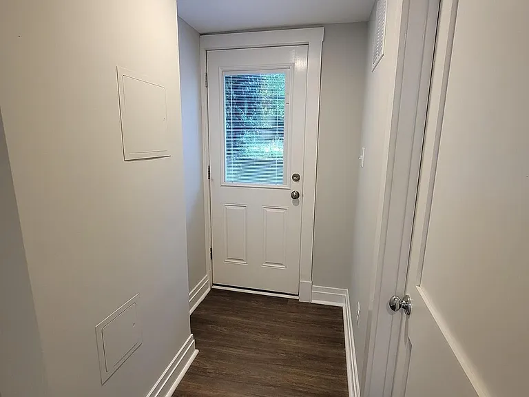 103 Ashby St — Photo 32