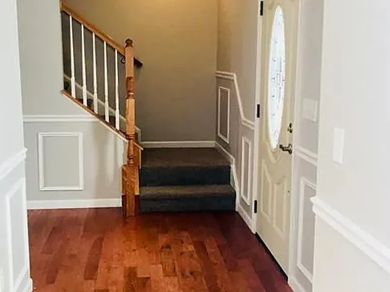 5579 Wyandra Dr — Photo 9