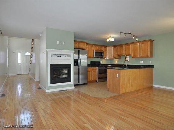 4th image of 11 Lisi Ln Unit 11