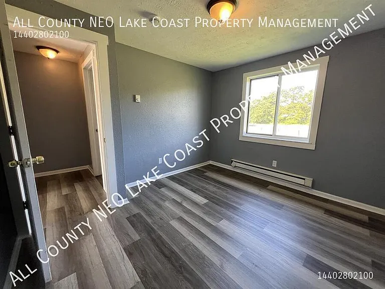 1372 Massachusetts Ave — Photo 6