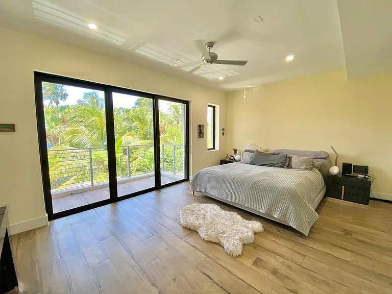 348 Balboa St — Photo 25