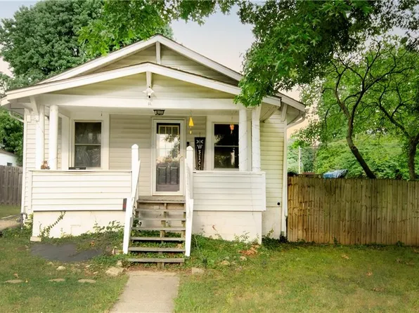 227 S Ash Ave, Independence, MO 64053