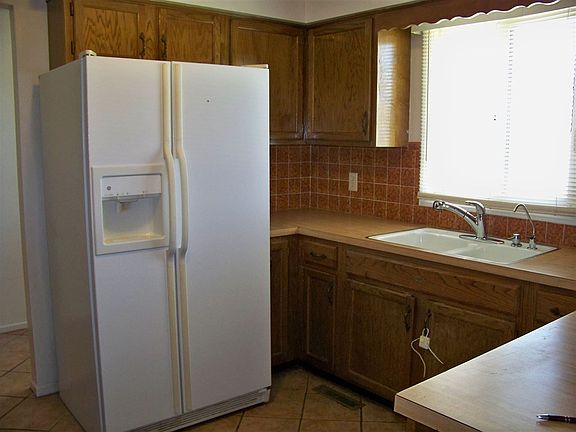 5th image of 309 N Bentwood Dr
