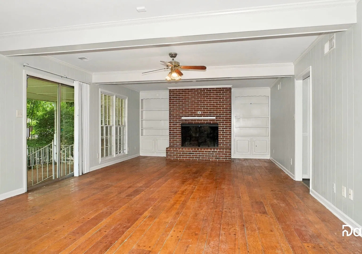 3 bed, 2.0 bath, 1950 sqft, $1,435 — Photo 4