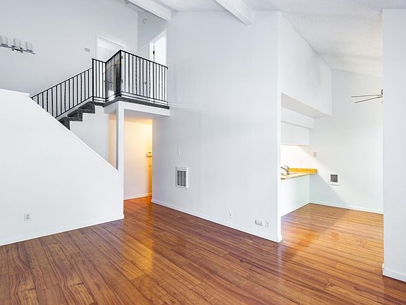 4th image of 6613 Meadow Pines Avenue