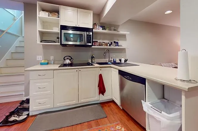 14 Todd Ln #2 — Photo 2