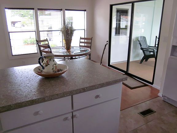 3rd image of 5535 San Luis Dr