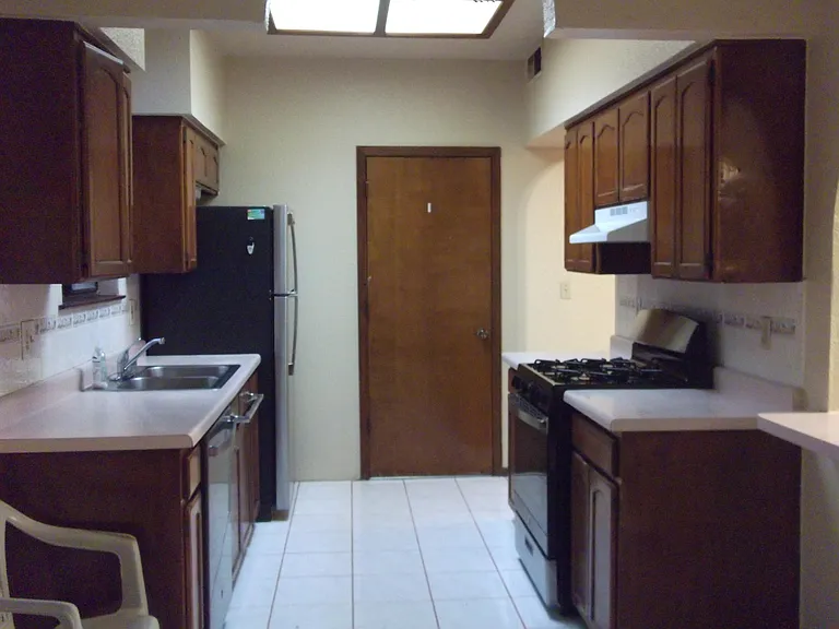 1917 Ralph Janes Pl — Photo 4