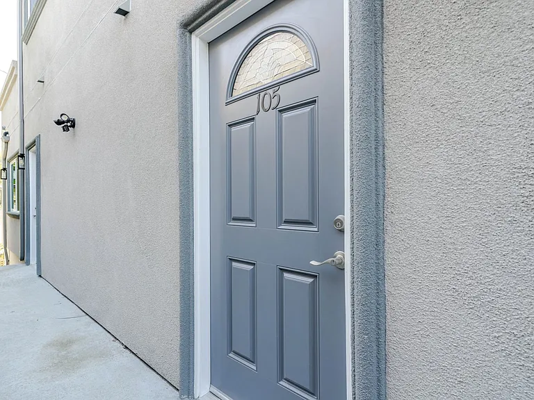 1961 Waltonia Dr #105 — Photo 3