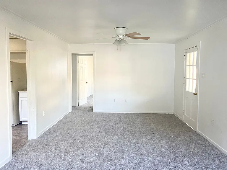 804 Maple St — Photo 6