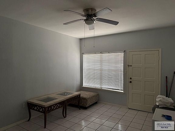 3rd image of 806 Continental Dr APT 5