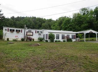 20 Willow Cir, Brimfield, MA 01010