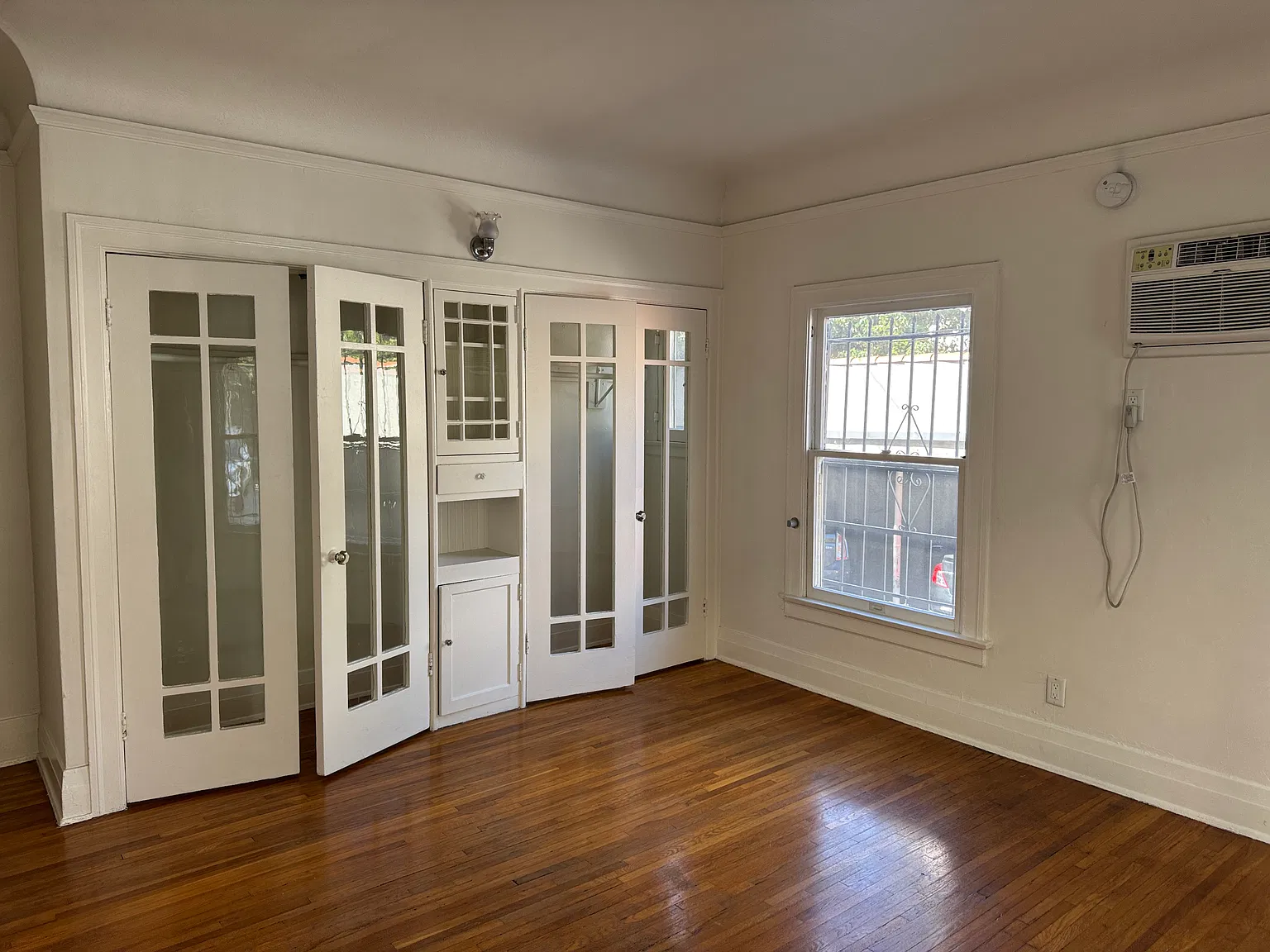 1 bed, 850 sqft, $1,950 — Photo 4
