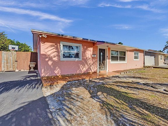 2nd image of 821 NE 52nd Street