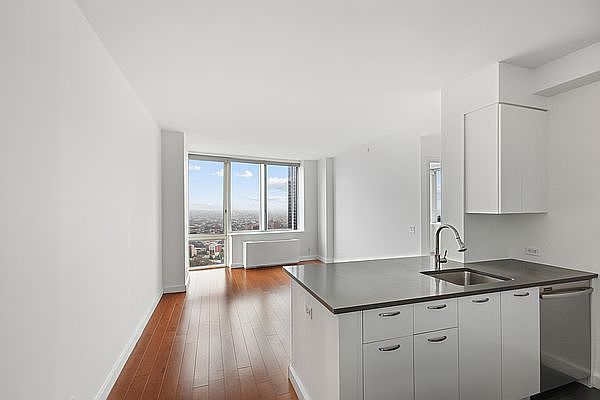 1st image of 80 Dekalb Ave APT 30N