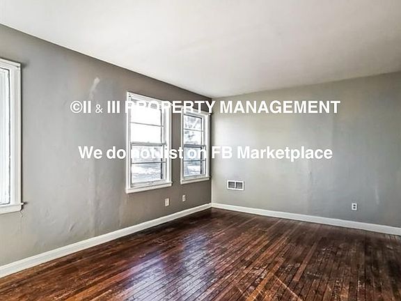 3rd image of 8238 Hadley St