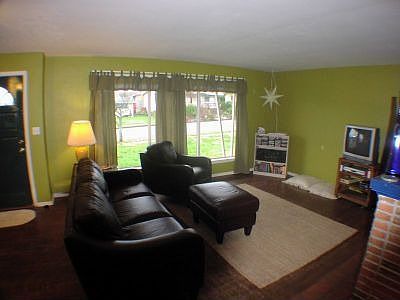 3rd image of 2423 Veldee Ave